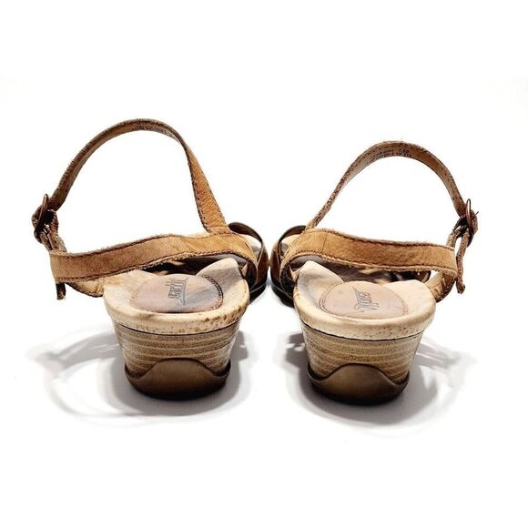 Earth Orchid Spruce Leather Wedge Sandals Size 7.5 Wide Studded Floral Laser Cut - Picture 5 of 8